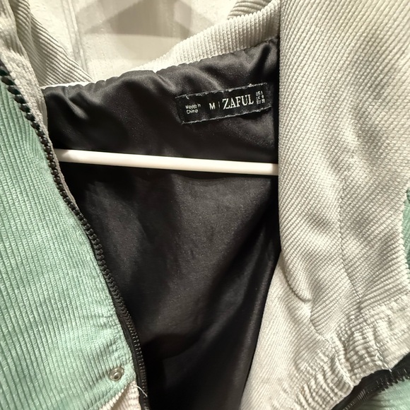 Zaful Mint and Light Gray Corduroy Jacket - Picture 2 of 4